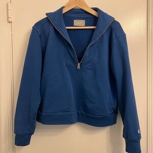 Everlane Women's Blue Sweatshirt